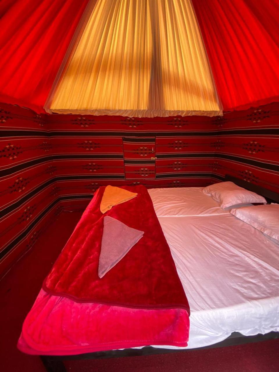 Wadi Rum Bedouin City Camp & Tours Ngoại thất bức ảnh